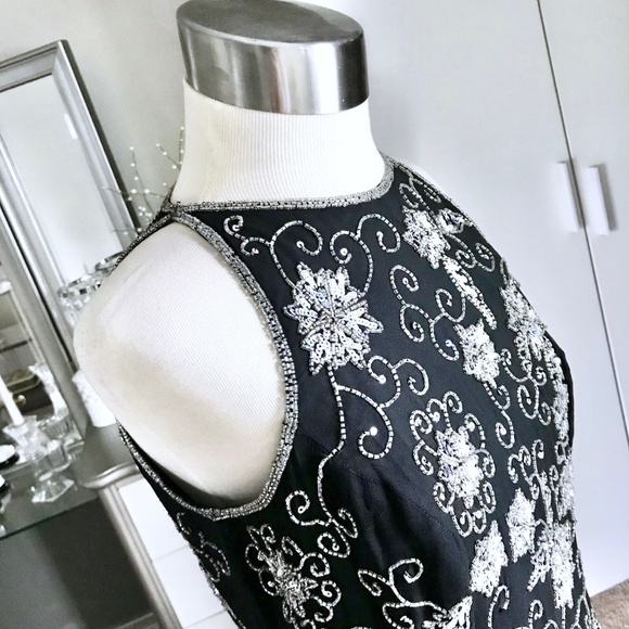 Halter Top Beaded Medium - Picture 2 of 8